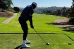 精益求精⛳️詹姆斯晒继续练习高尔夫 打磨挥杆动作🏌🏾